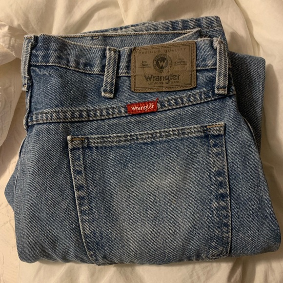 Wrangler Jeans - Picture 1 of 8